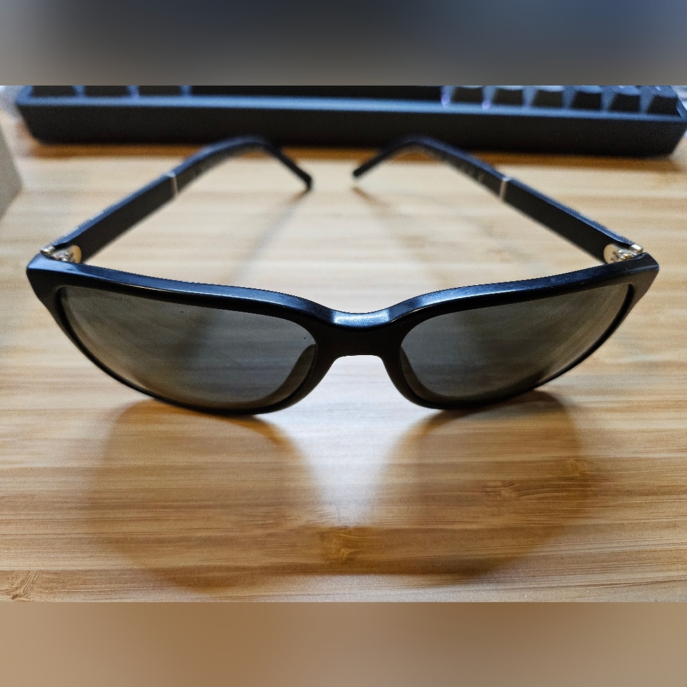 Burberry Sunglasses Used Condition BE4181 Authentic in Real Replacement Box